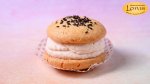 Macaron (μακαρόν) black forest