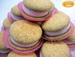 Macaron (μακαρόν) με γέμιση φράουλα